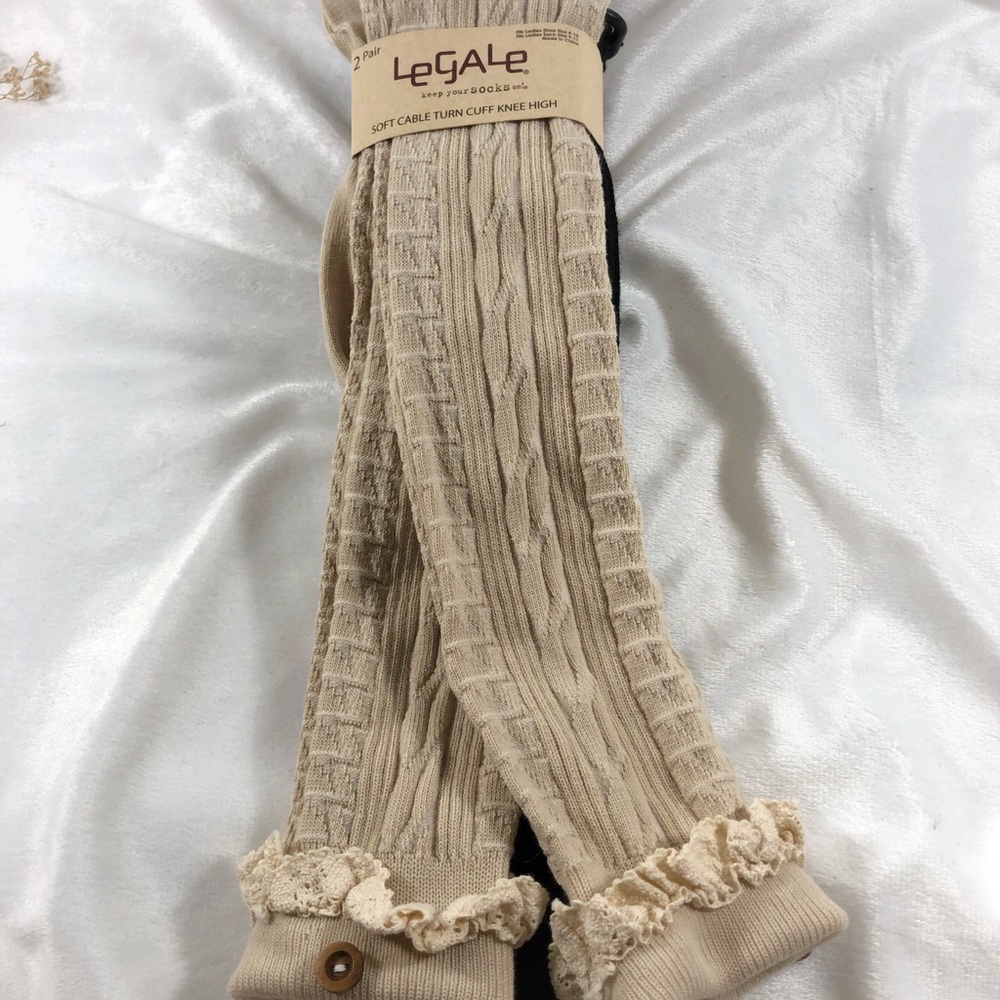 NWT 2 Pairs Legale Knee High Sock
